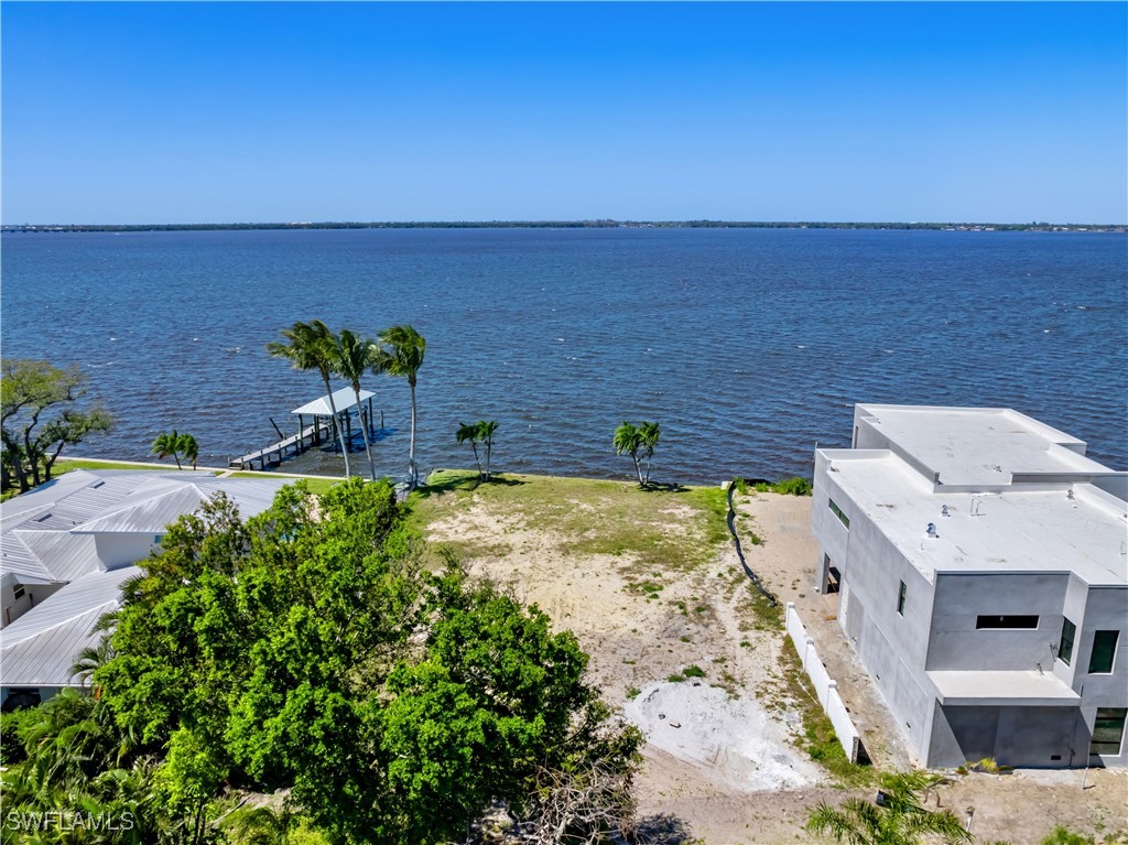 1204 Alhambra DR