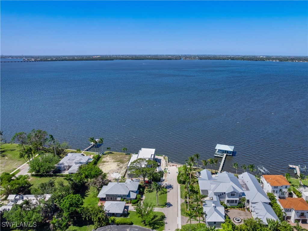 1204 Alhambra DR
