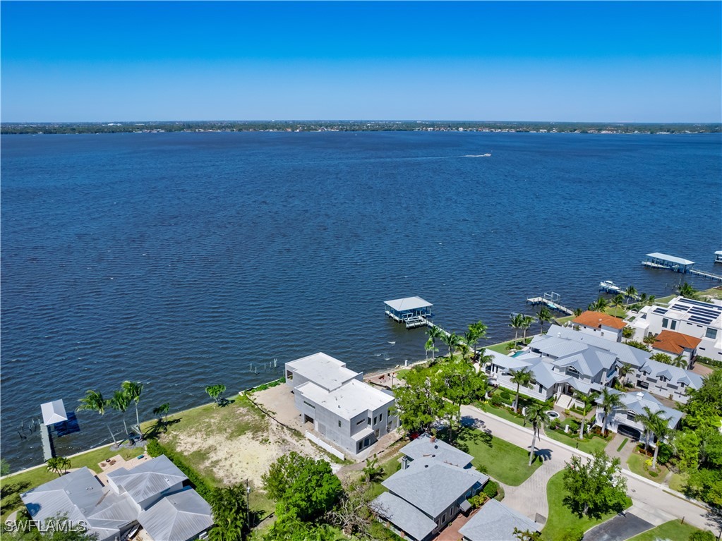 1204 Alhambra DR