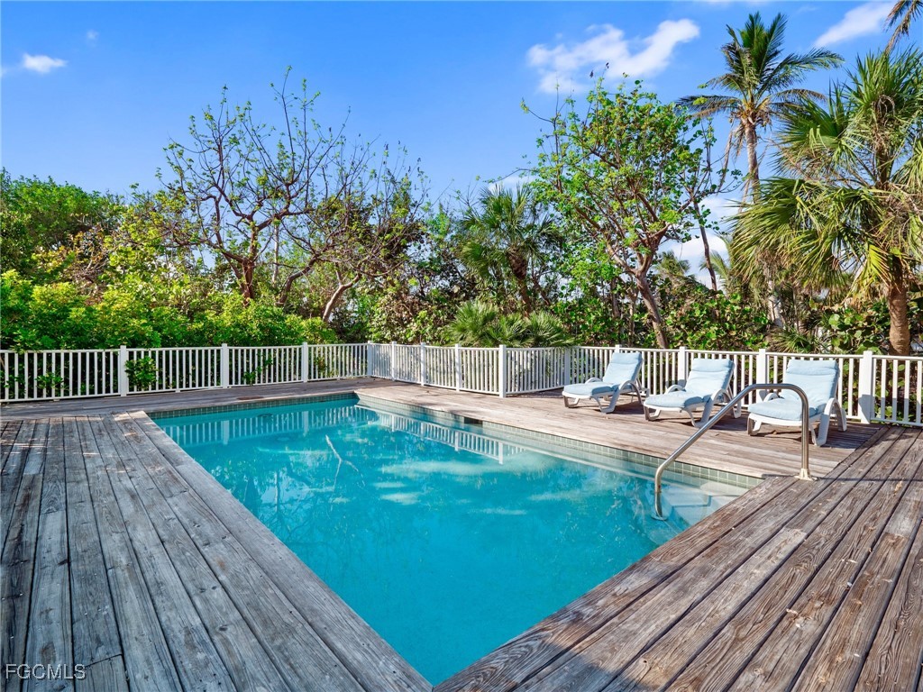 16543 Captiva DR