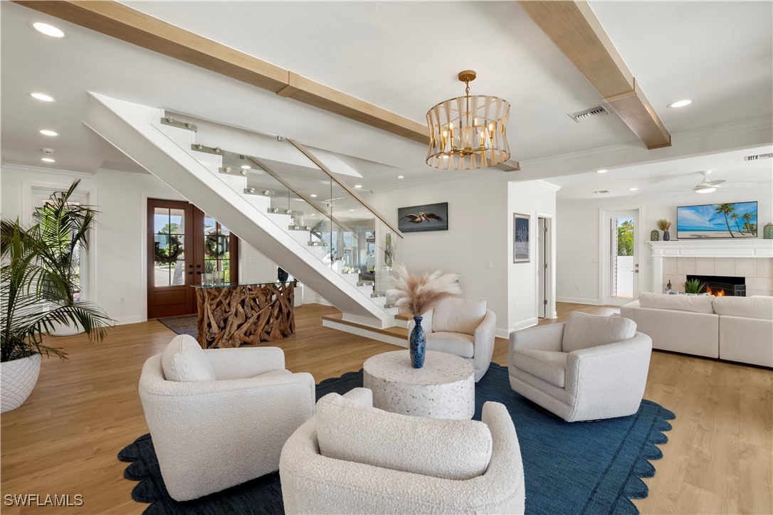 8451 Casa Del Rio LN