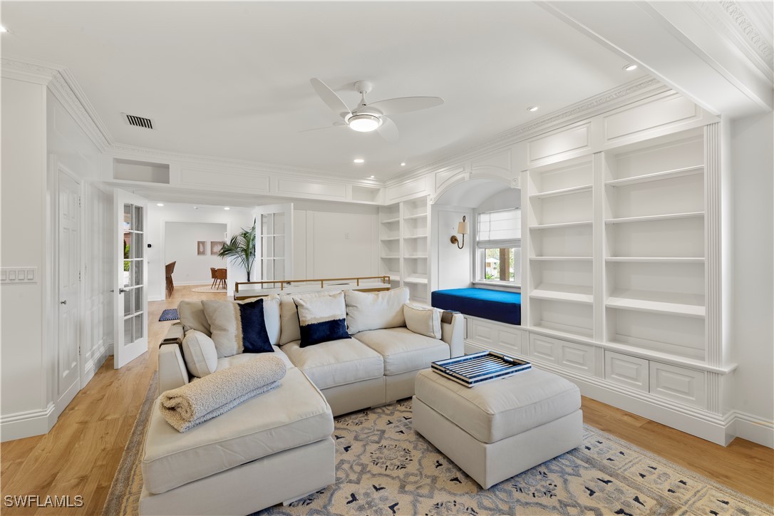 8451 Casa Del Rio LN