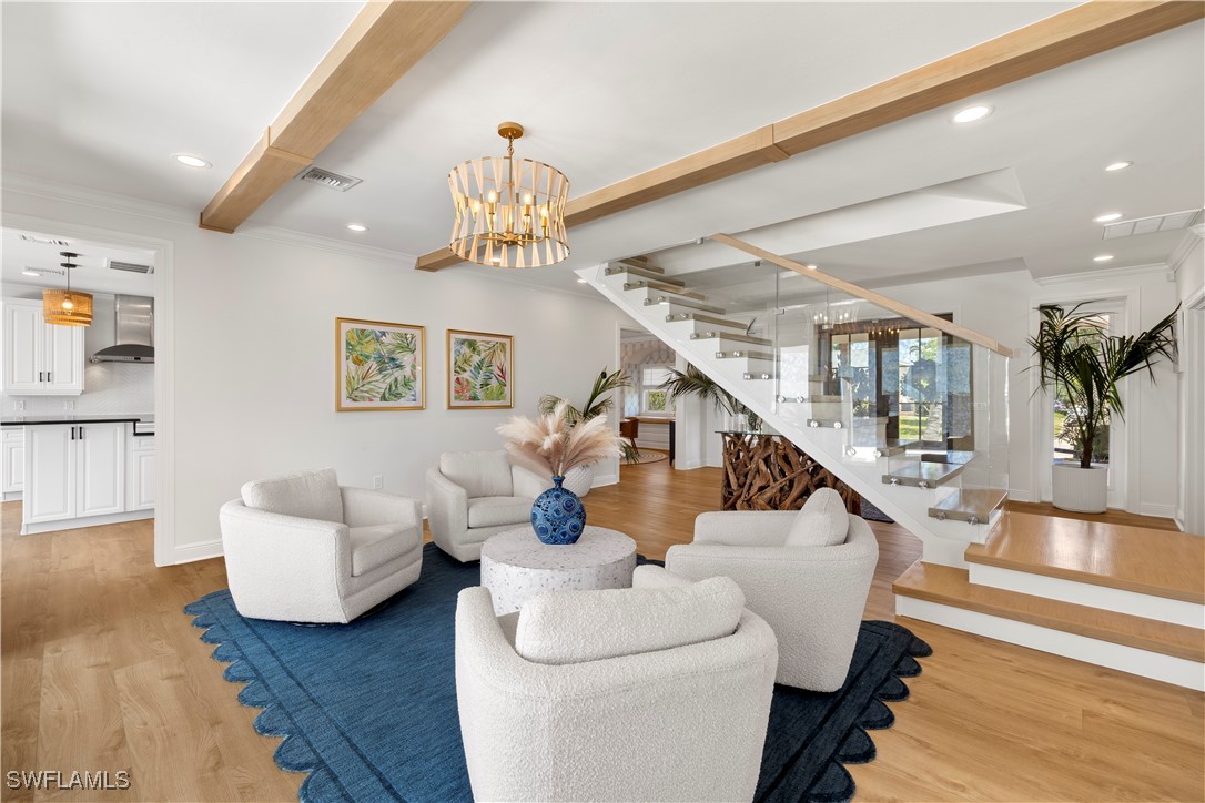 8451 Casa Del Rio LN