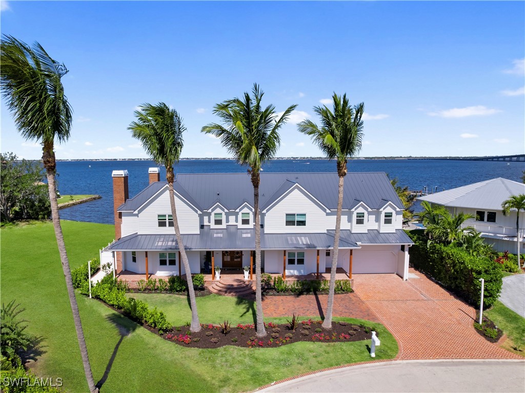 8451 Casa Del Rio LN