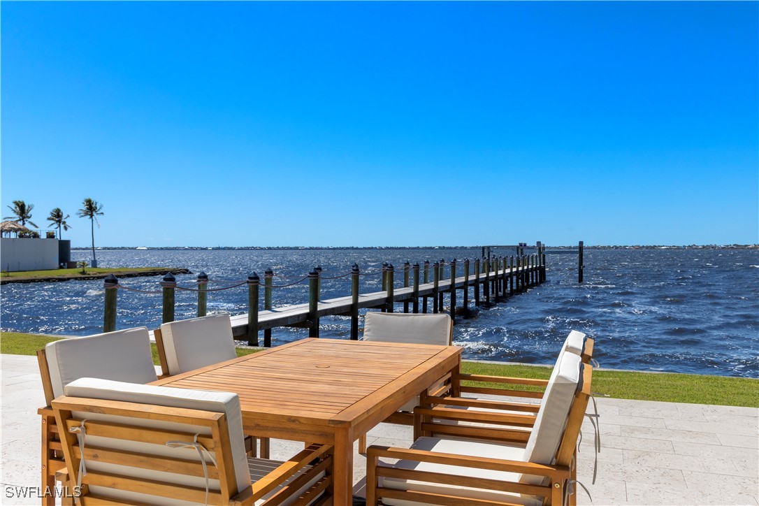 8451 Casa Del Rio LN