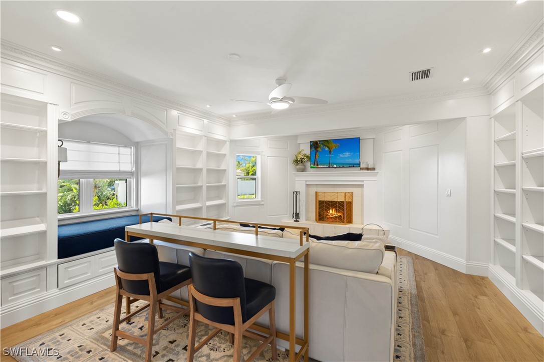 8451 Casa Del Rio LN