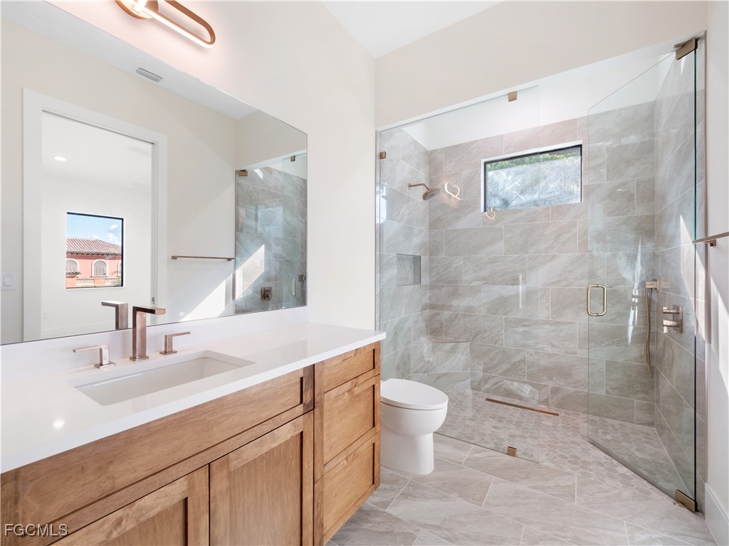 846 Cypress Lake CIR