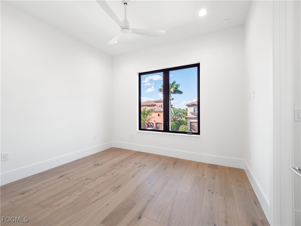 846 Cypress Lake CIR