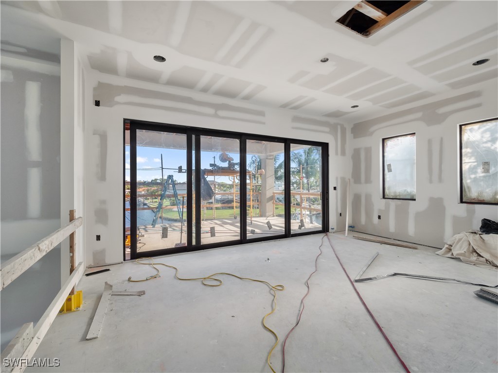 846 Cypress Lake CIR