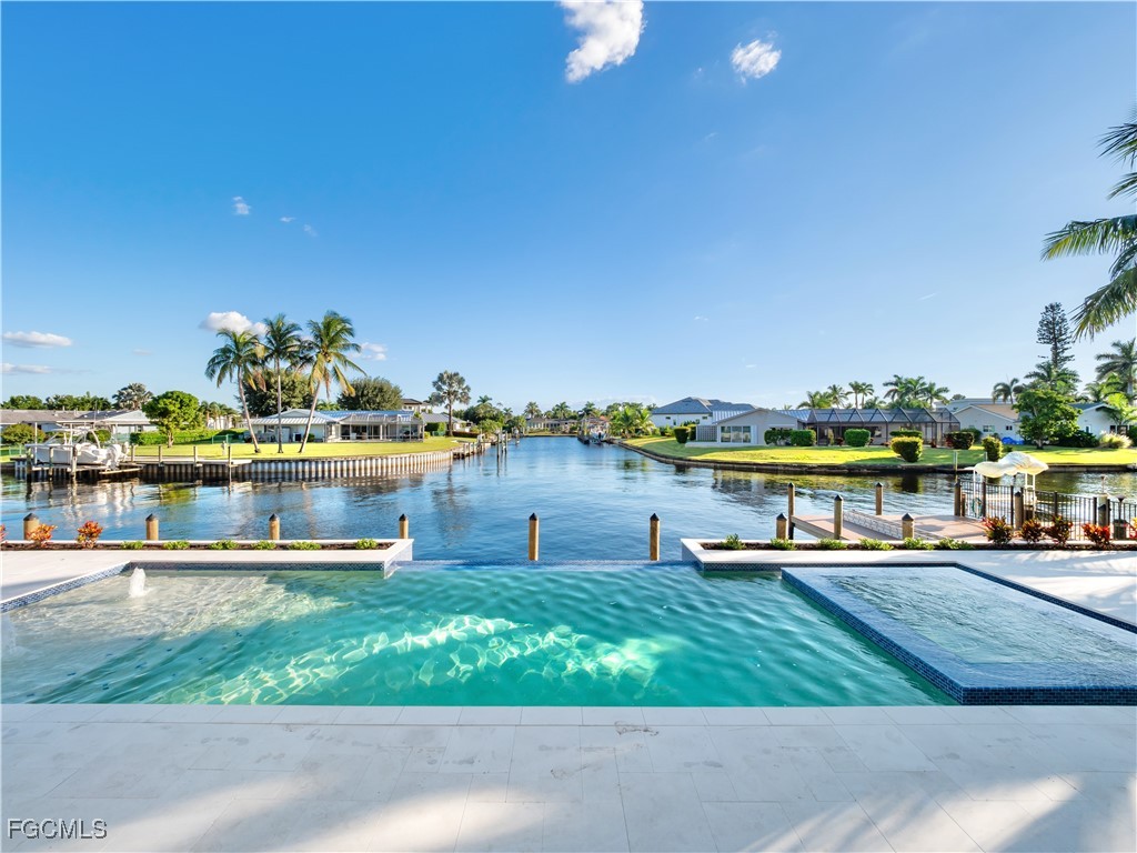 846 Cypress Lake CIR