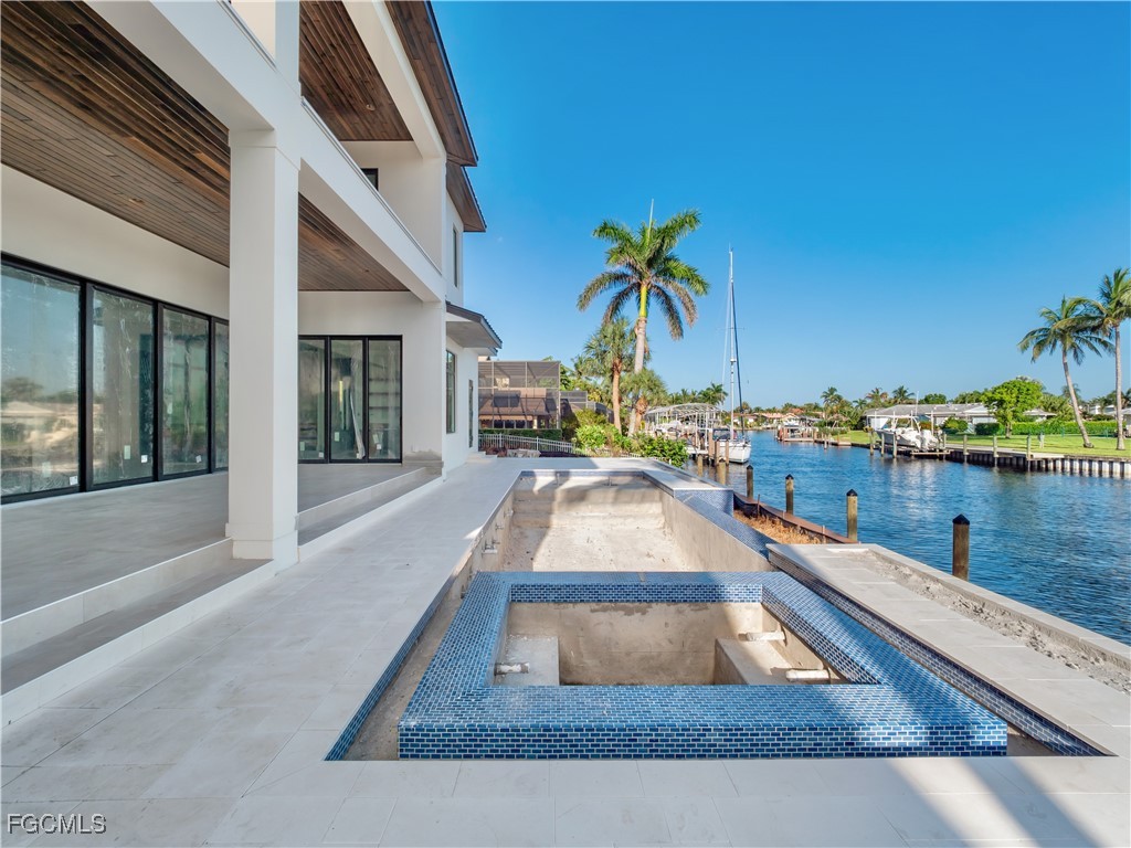 846 Cypress Lake CIR