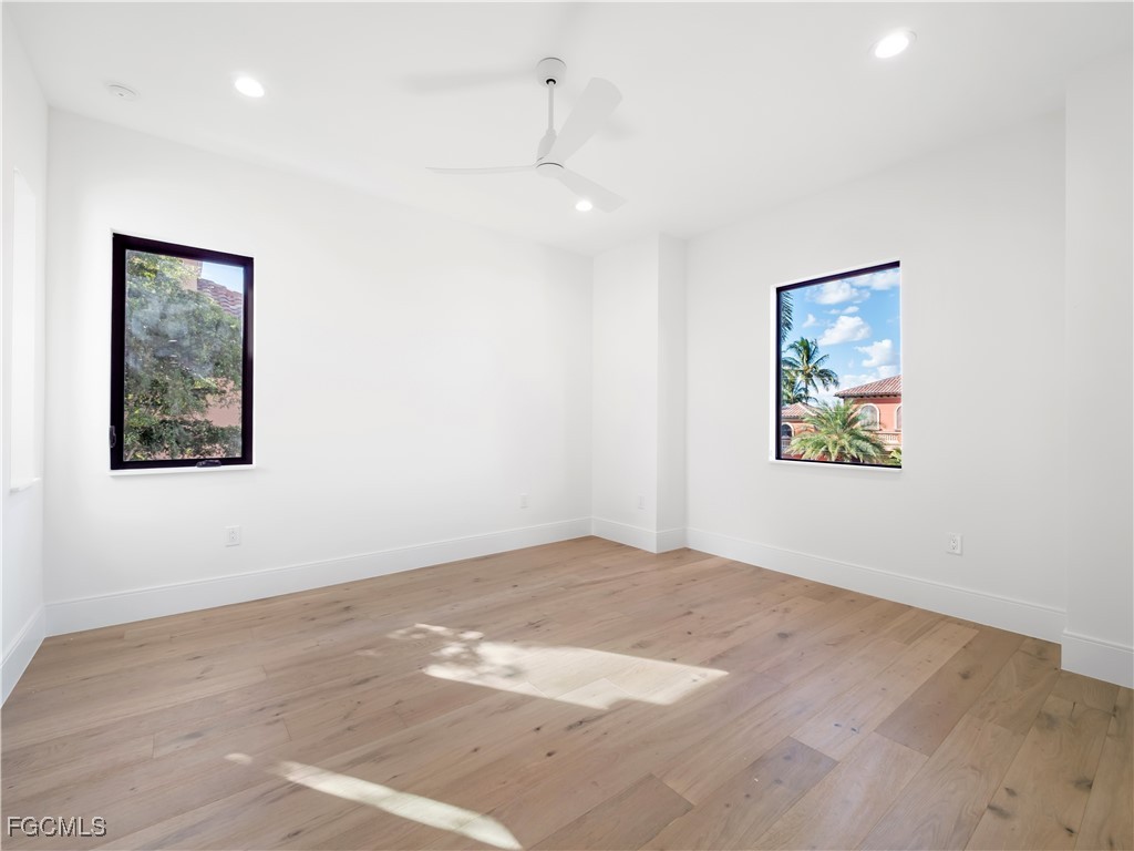 846 Cypress Lake CIR