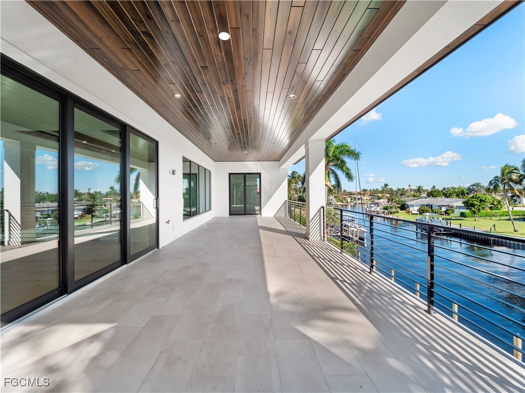 846 Cypress Lake CIR