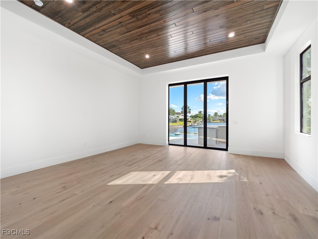 846 Cypress Lake CIR