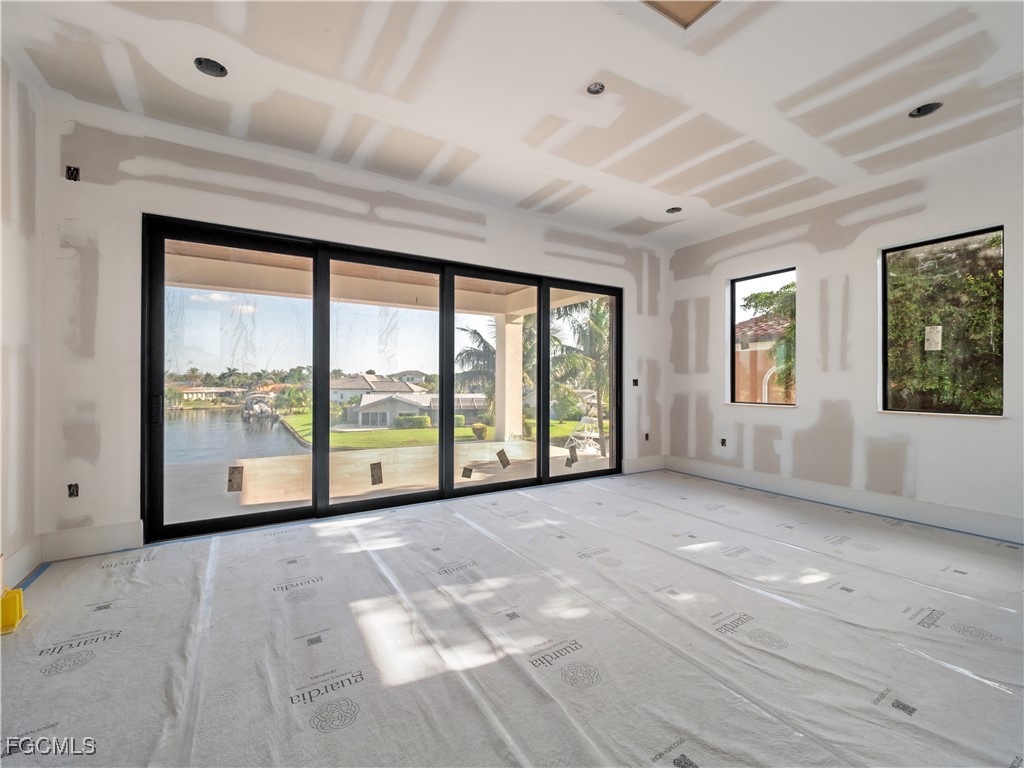 846 Cypress Lake CIR