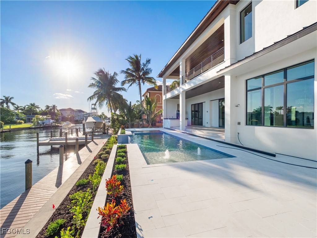 846 Cypress Lake CIR