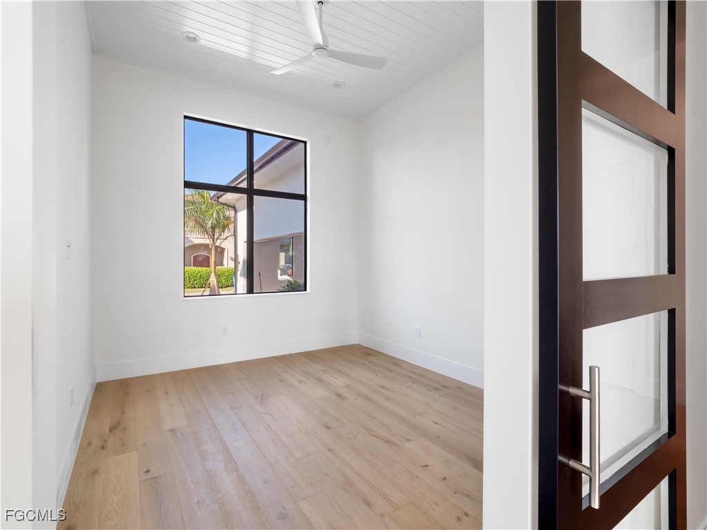 846 Cypress Lake CIR