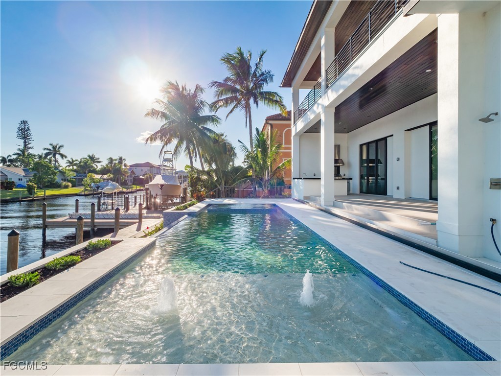 846 Cypress Lake CIR