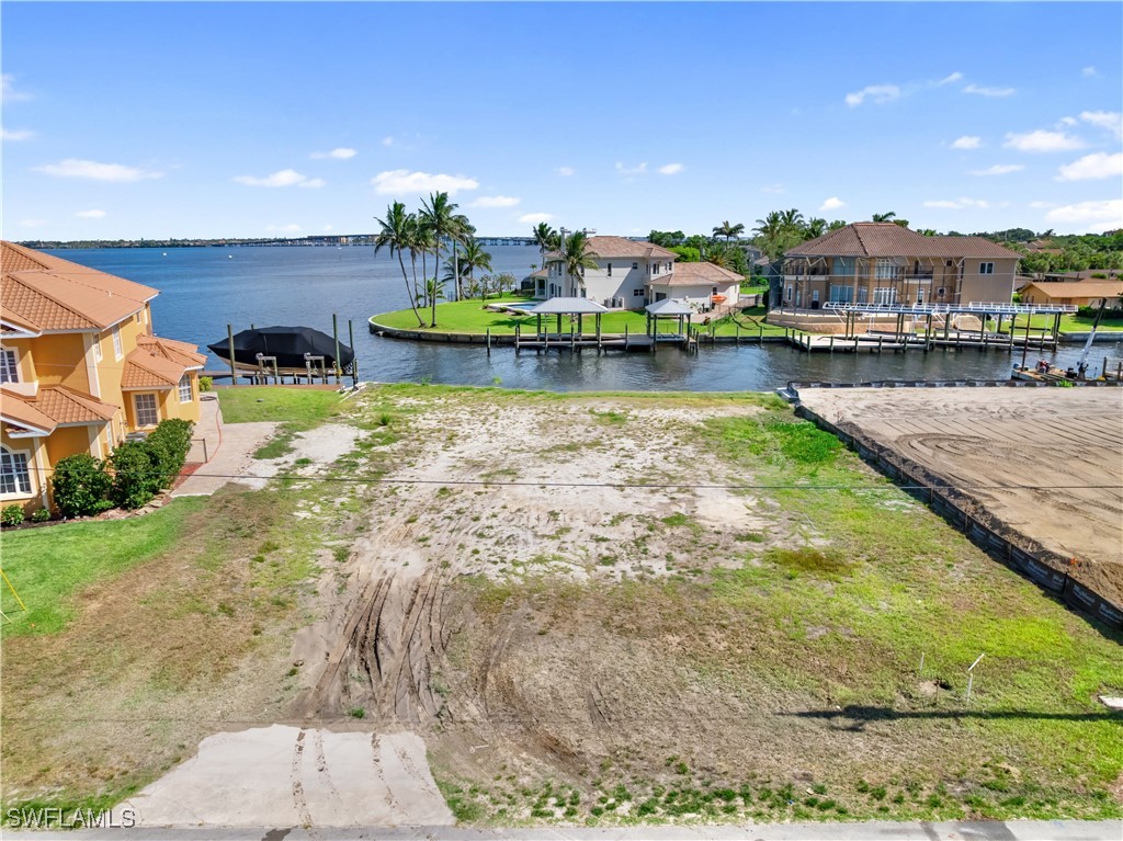 799 Cypress Lake CIR