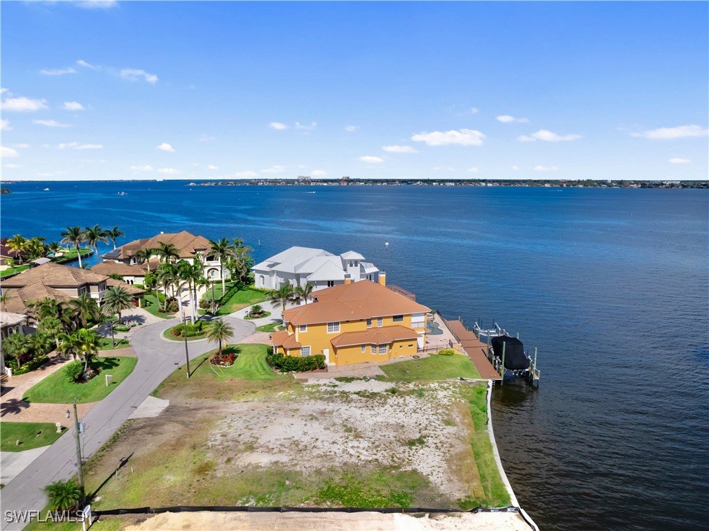 799 Cypress Lake CIR