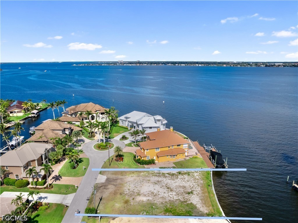 799 Cypress Lake CIR