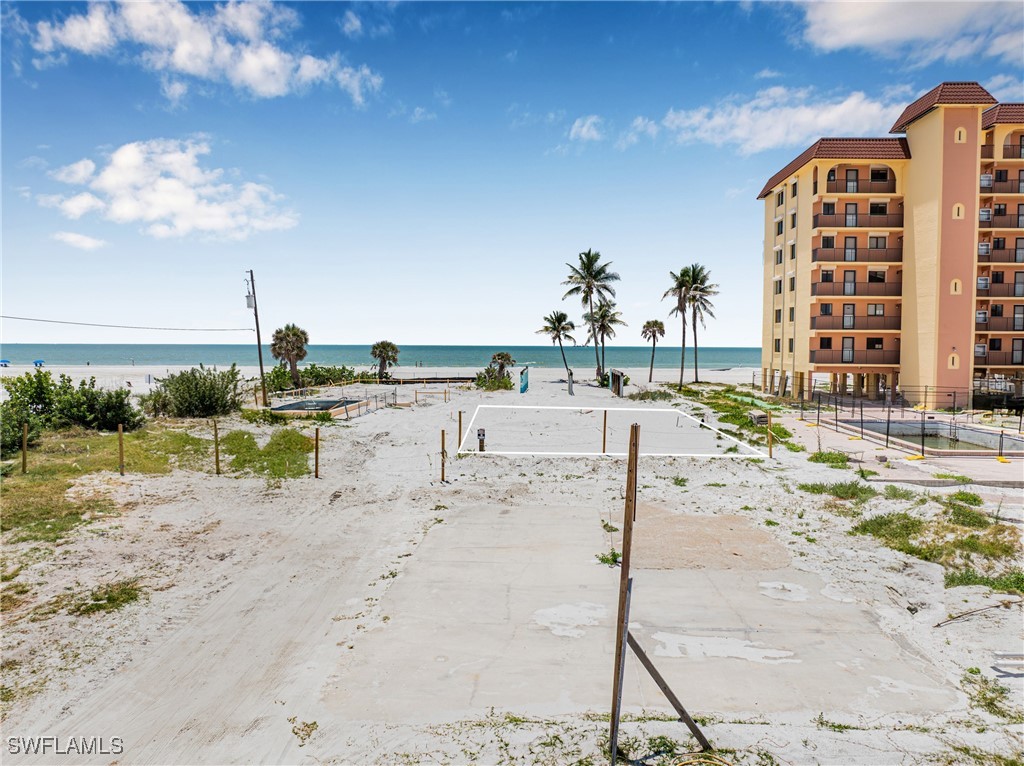 612 Estero BLVD