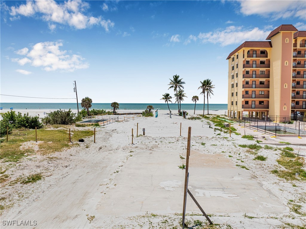 612 Estero BLVD