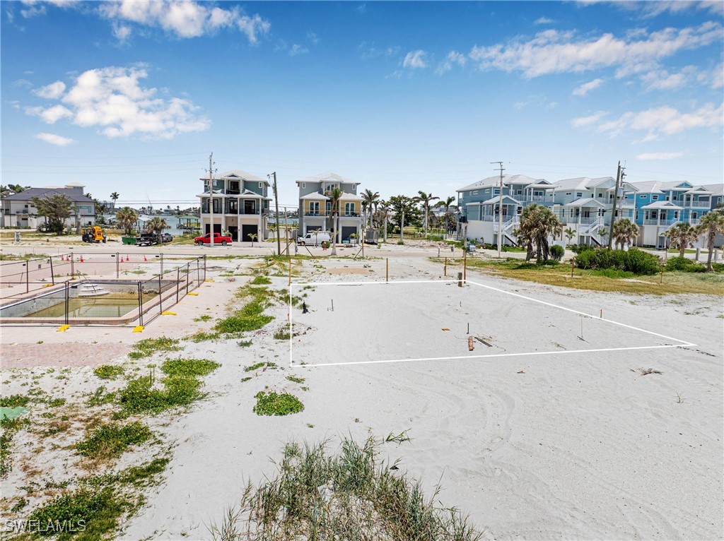 612 Estero BLVD