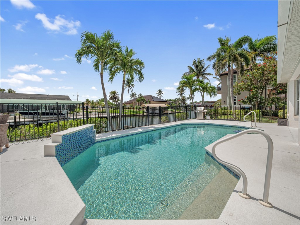5337 SW 10th AVE