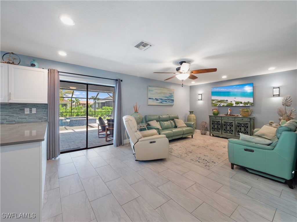 2619 SW 48th TER