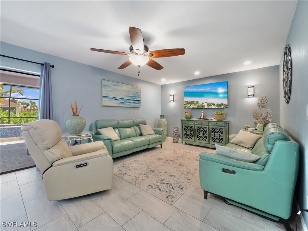 2619 SW 48th TER