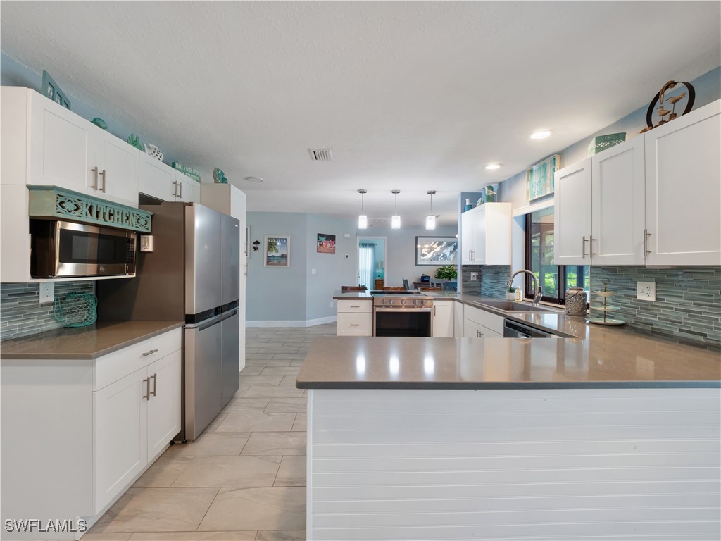 2619 SW 48th TER