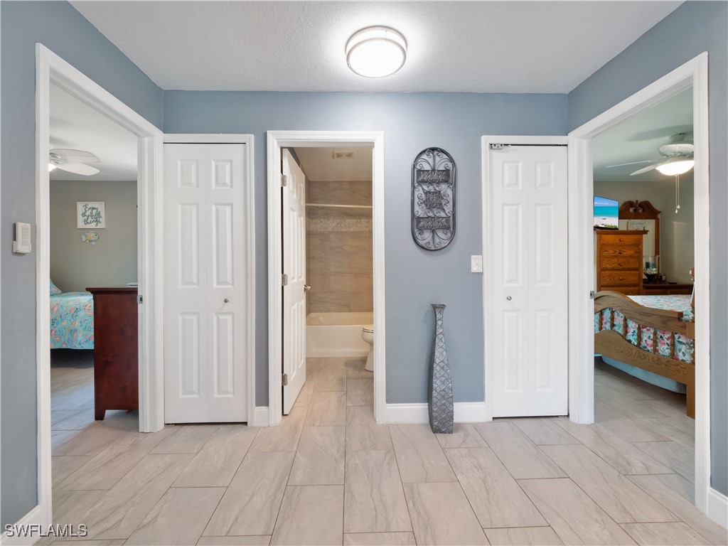 2619 SW 48th TER