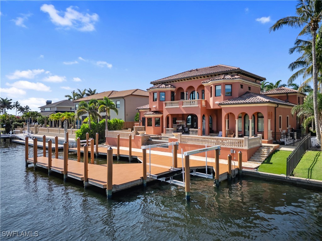 841 Cypress Lake CIR