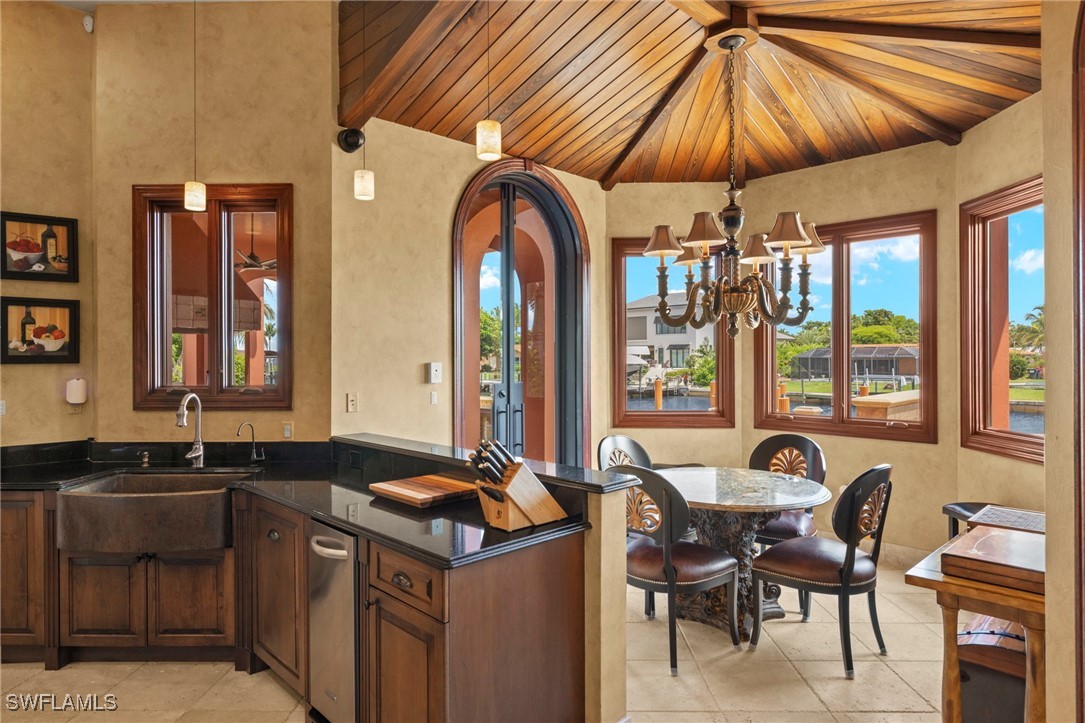 841 Cypress Lake CIR