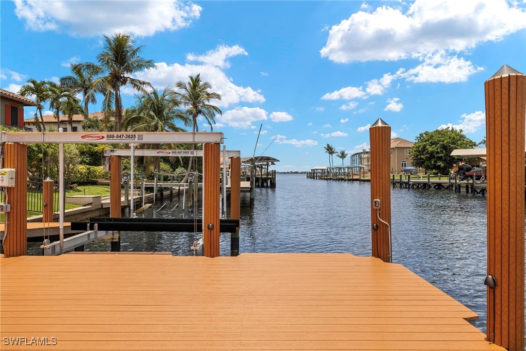 841 Cypress Lake CIR