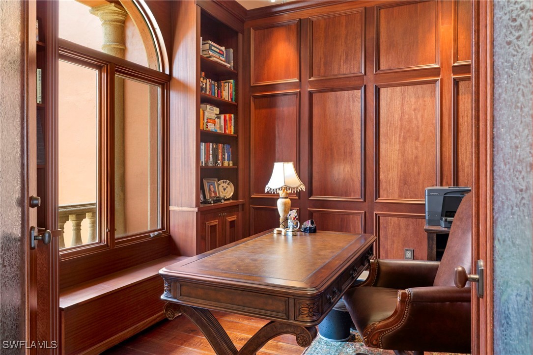 841 Cypress Lake CIR