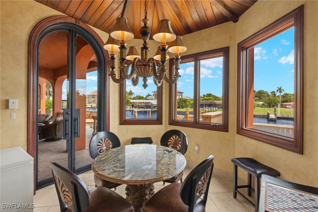 841 Cypress Lake CIR