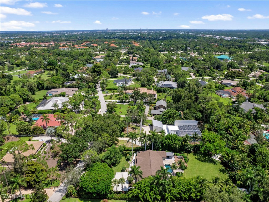 13637 Pine Villa LN