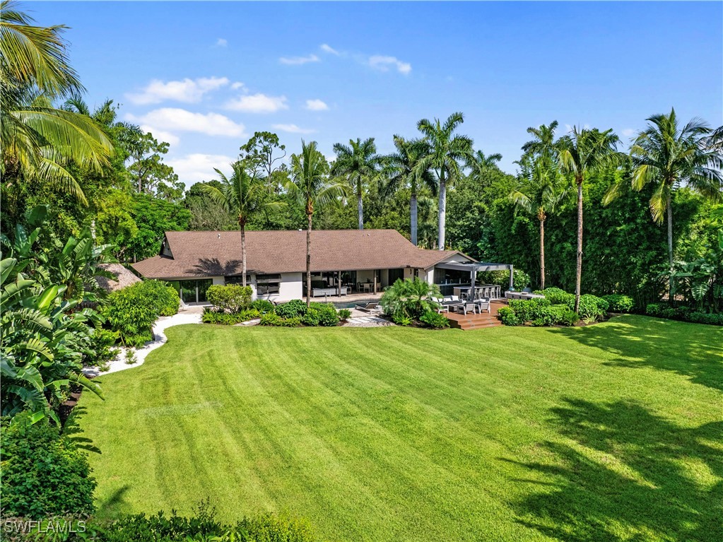 13637 Pine Villa LN