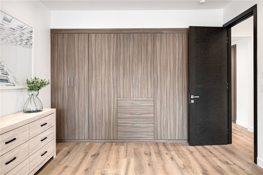 201 S Juanita Avenue