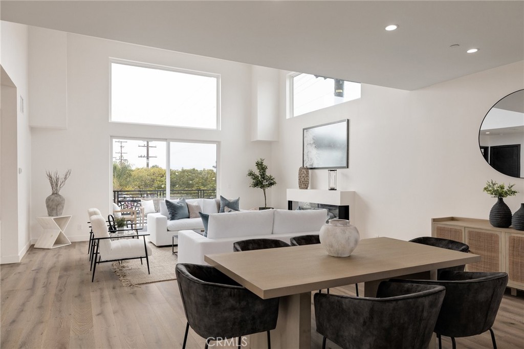 201 S Juanita Avenue