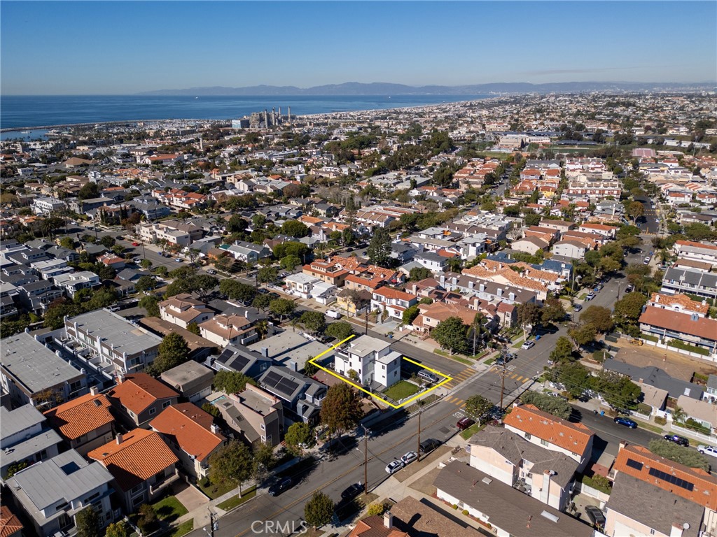 201 S Juanita Avenue