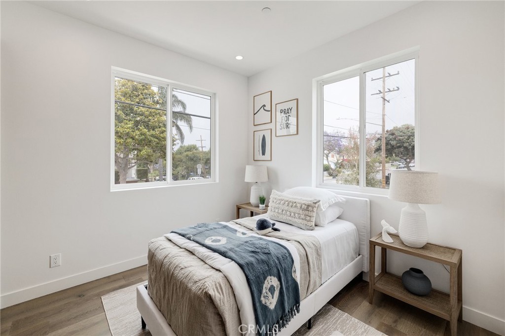 201 S Juanita Avenue