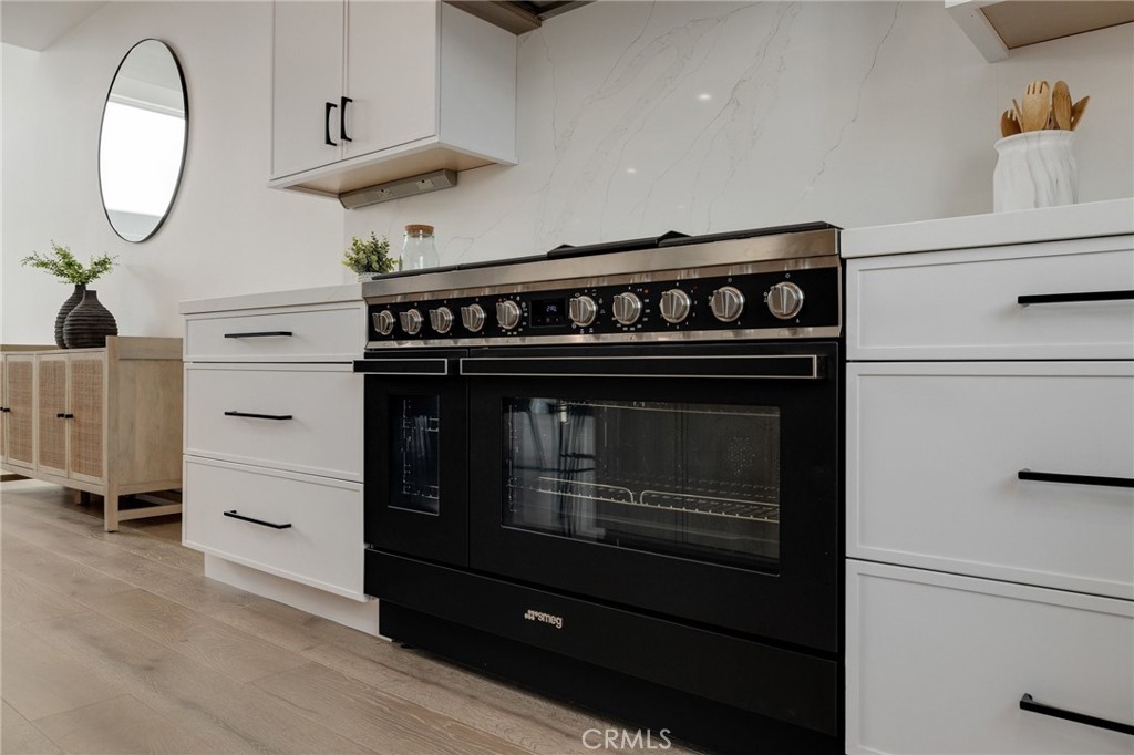 201 S Juanita Avenue