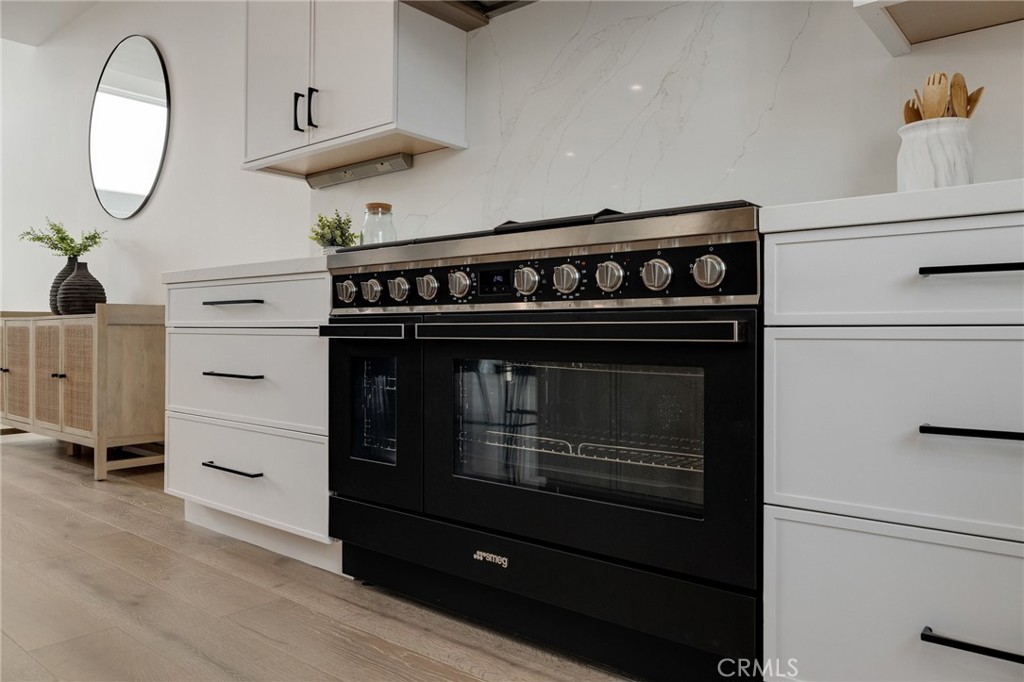 201 S Juanita Avenue