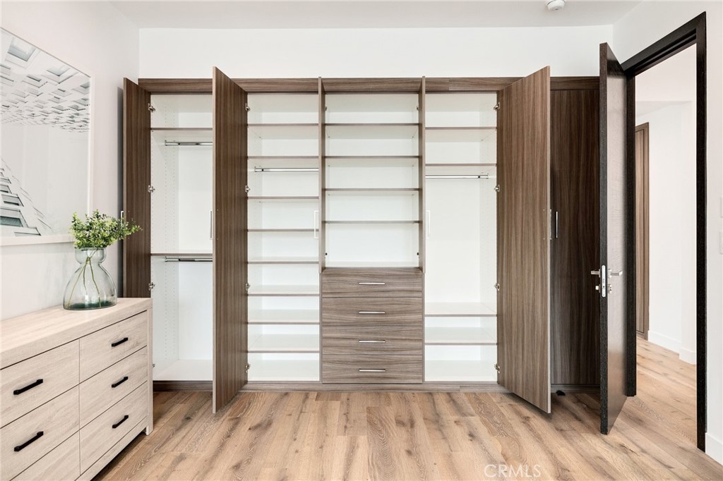 201 S Juanita Avenue