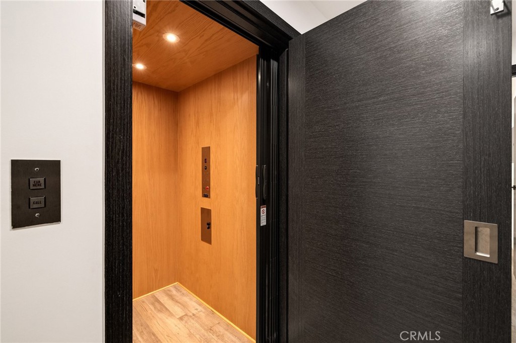 201 S Juanita Avenue