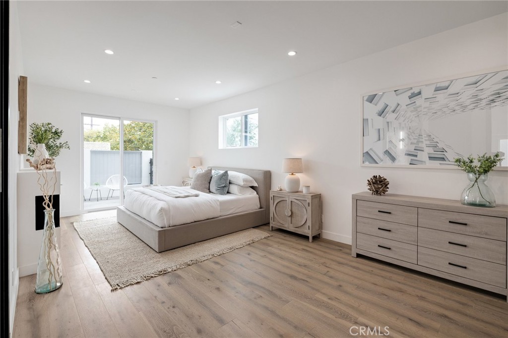 201 S Juanita Avenue