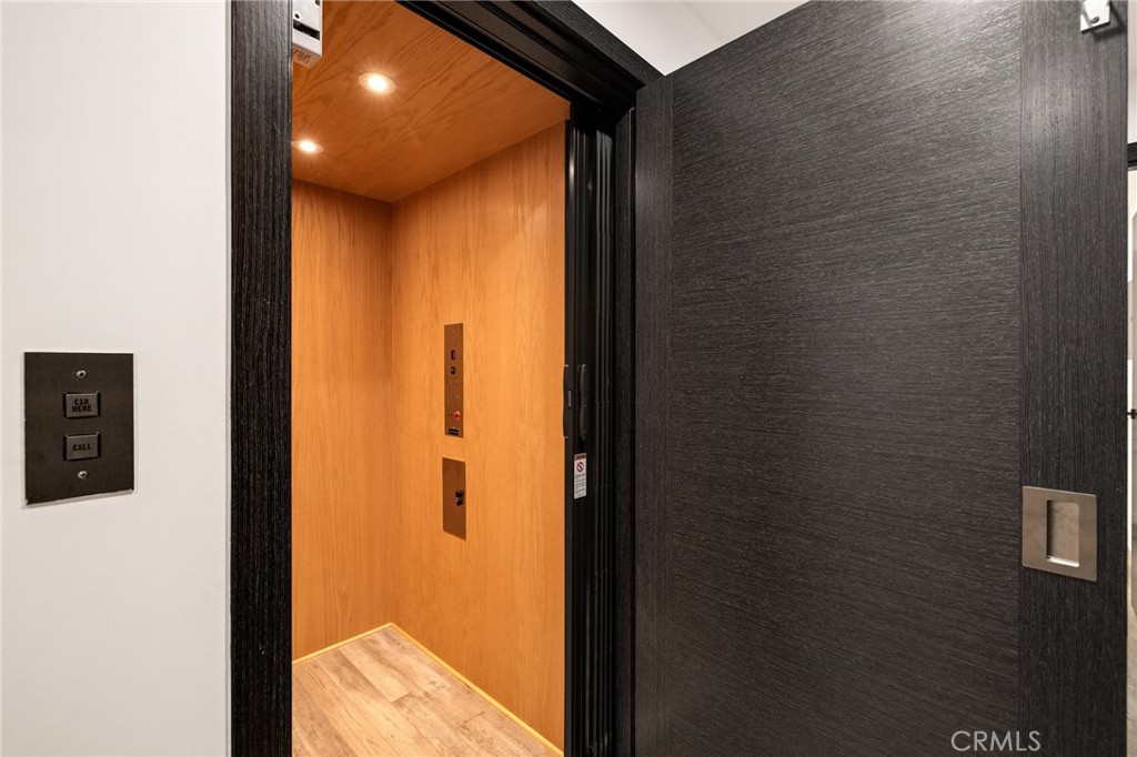 201 S Juanita Avenue